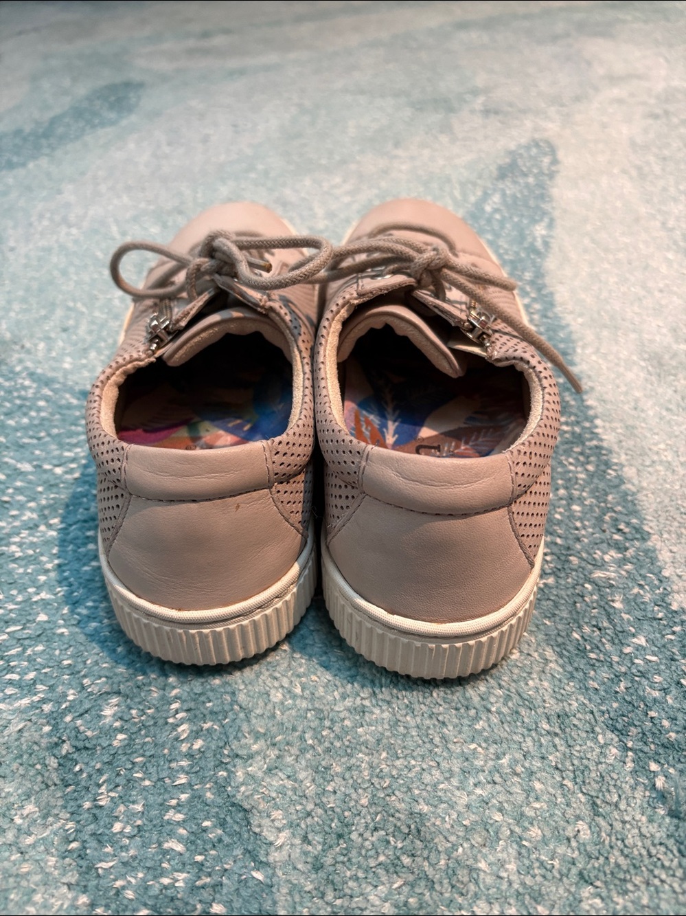 Born Leather Sneakers, Sz 7.5 - Picture 3 of 5